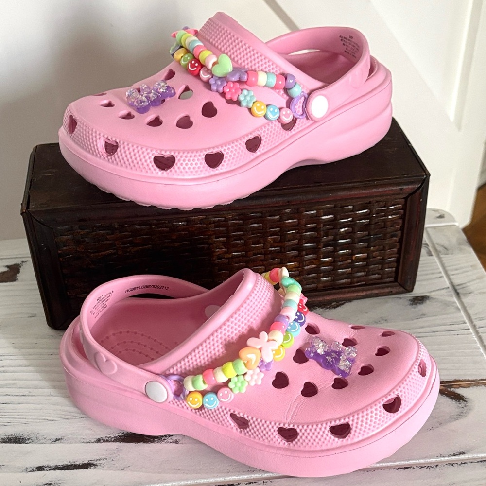 Friendship Charm Bracelet Waterproof Pastel Pink Slip On Clogs Waterproof Shoes